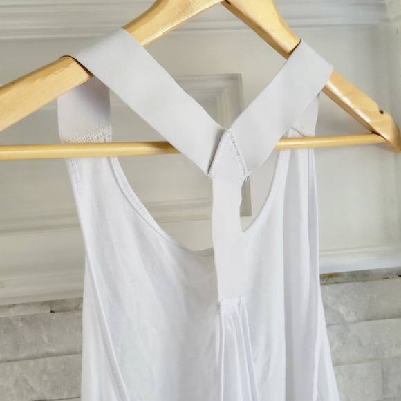 ALO Yoga Flowy Drape Back Wide Elastic Strap Layered Tank Top White L Large - Picture 4 of 8